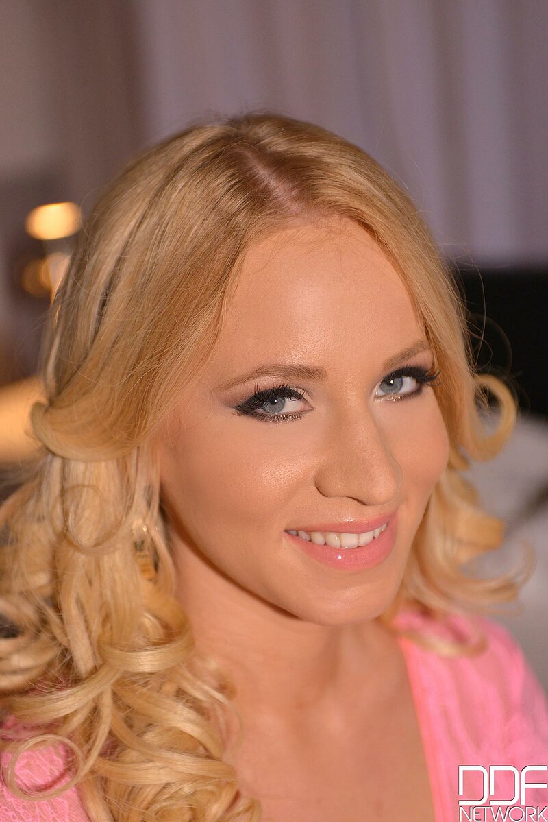 Аня, 23 года, 1 размер груди